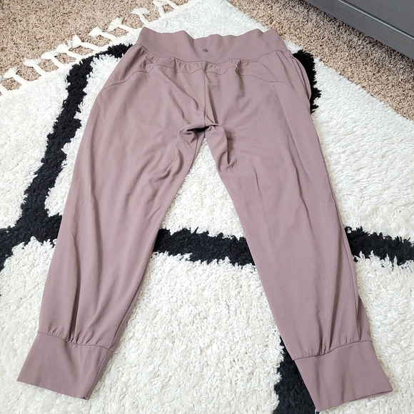 Athleta Salutation Hearth Rose jogger size large athleisure - Picture 3 of 9